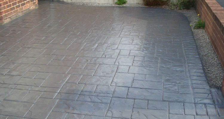 Pattern imprinted concrete patio