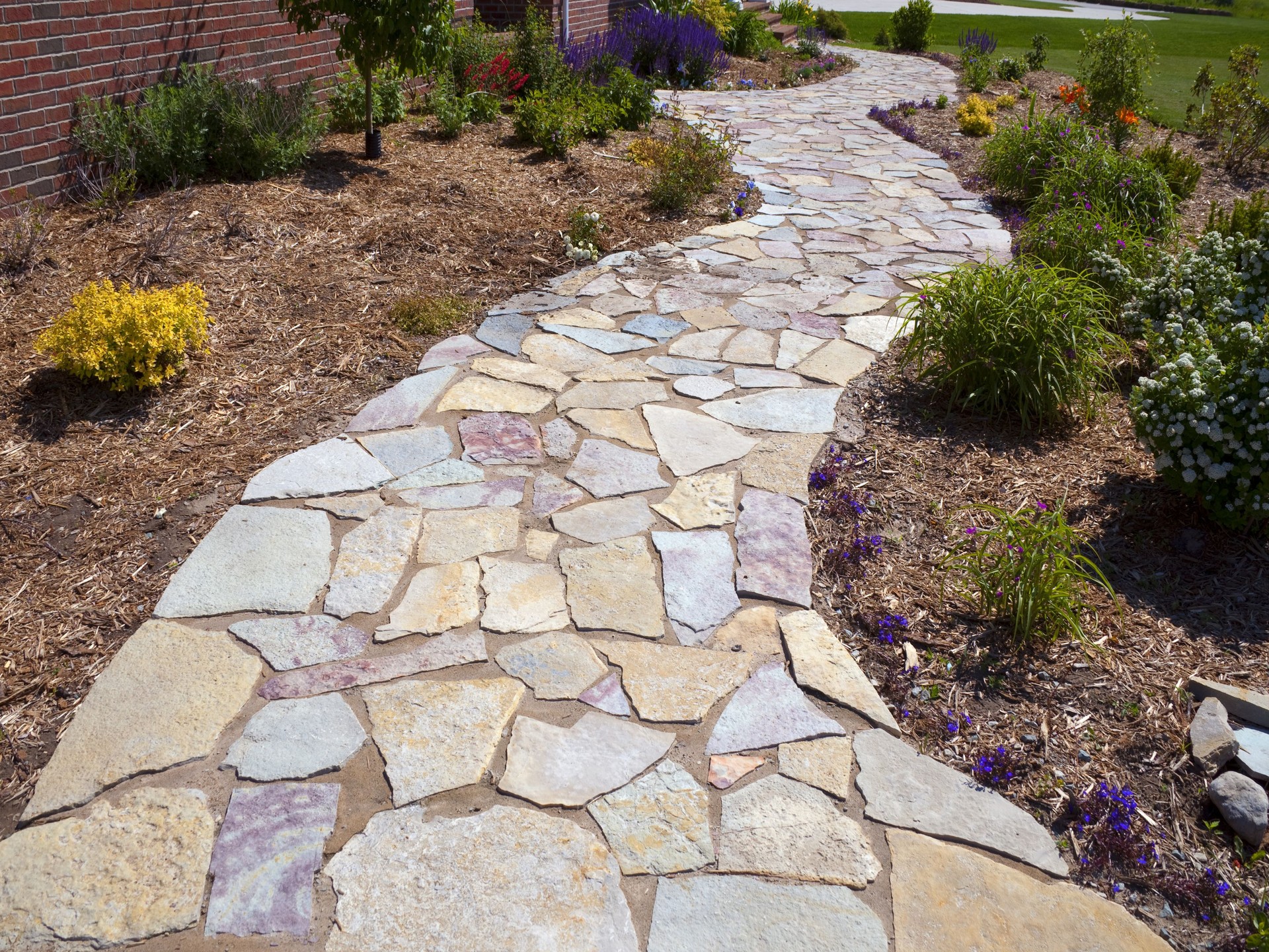 Gravel pathway and driveway installation